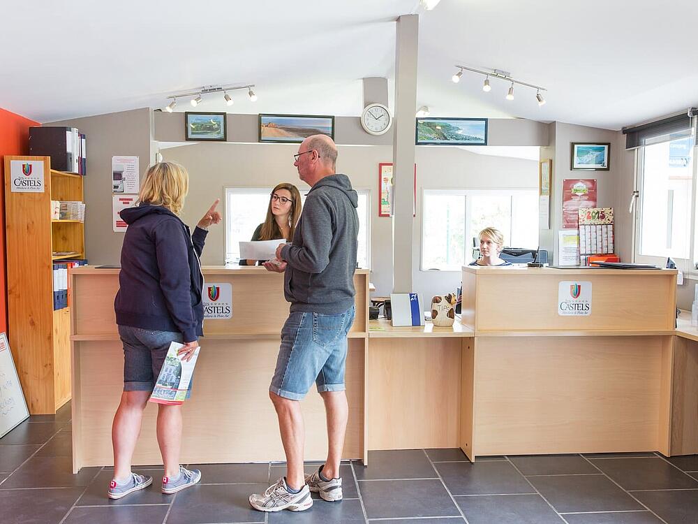 Camping Castel Camping Domaine de La Bien-Assise Guines Alta Francia 4