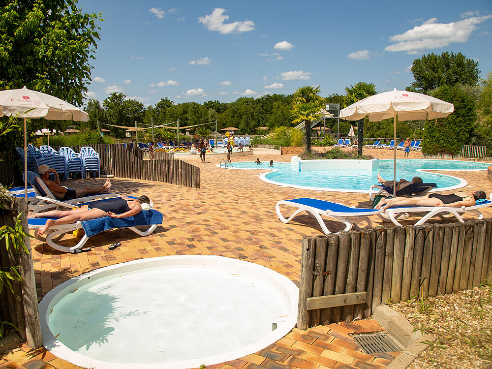 Camping Castel Camping Les Bois du Bardelet GIEN Centro 11