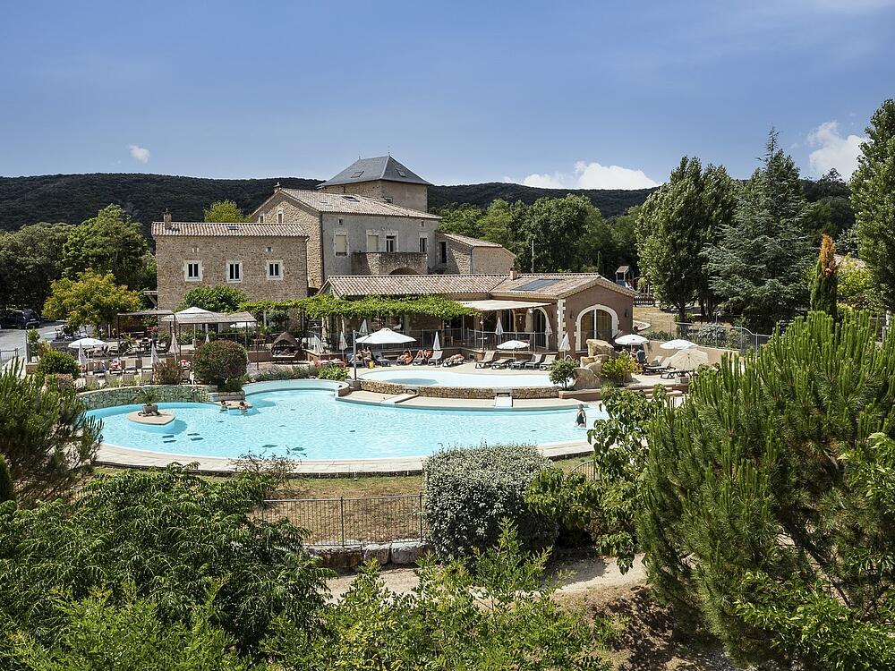 Camping Castel Domaine de Sévenier & Spa LAGORCE Auvergne-Rhône-Alpes 18