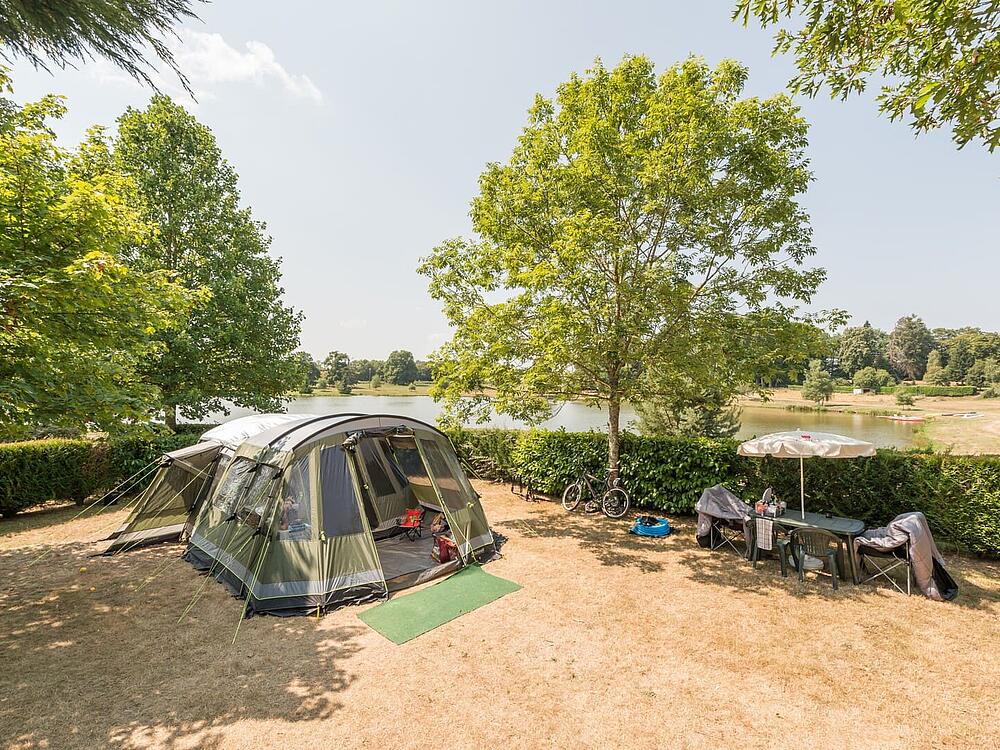 Camping Castel Camping Château de Poinsouze BOUSSAC - BOURG Nueva Aquitania 1