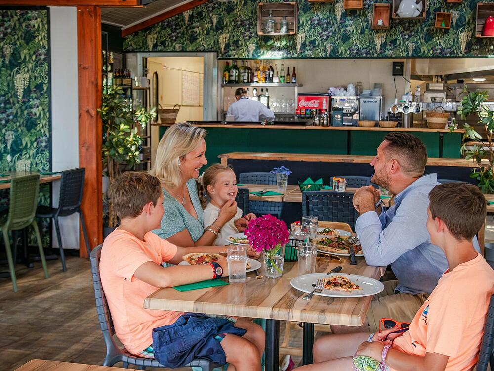 Camping Castel Camping Les Ormes, Domaine & Resort DOL DE BRETAGNE Bretaña 17