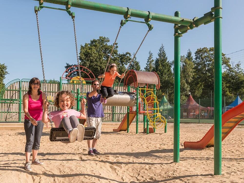 Camping Castel Camping Les Ormes, Domaine & Resort DOL DE BRETAGNE Bretaña 14