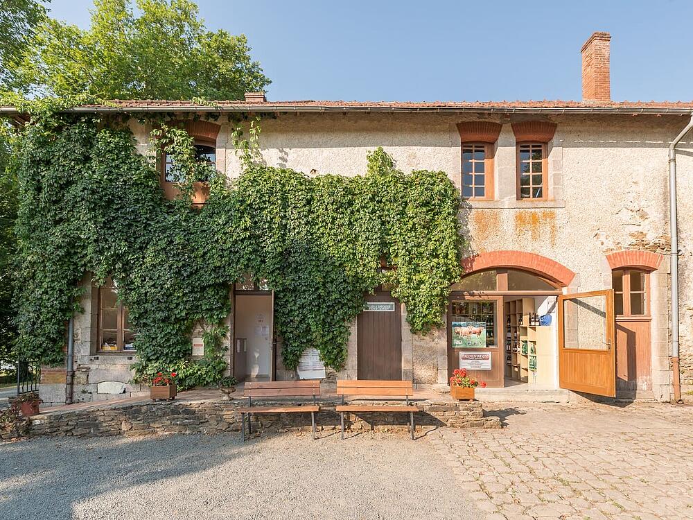 Camping Castel Camping Château de Poinsouze BOUSSAC - BOURG Nueva Aquitania 14