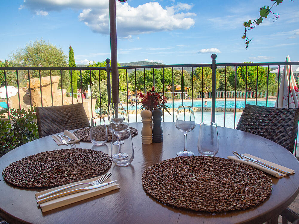 Camping Castel Domaine de Sévenier & Spa LAGORCE Auvergne-Rhône-Alpes 9